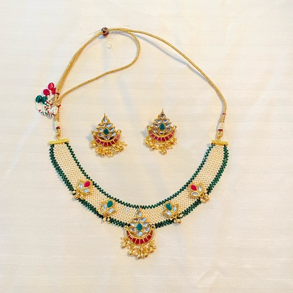 🆕 Bollywood style designer necklace with earrings - Picture 2 of 6